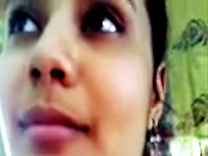 Naked Indian girlfriend filmed after sex